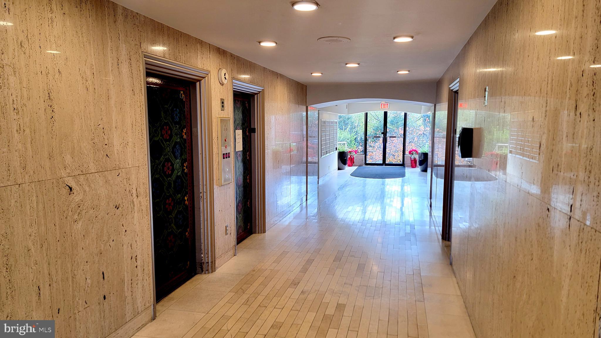 THE FOUNTAINS - Residential Lease