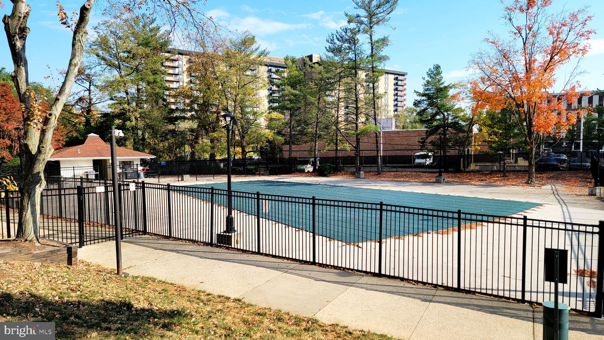 THE FOUNTAINS - Residential Lease