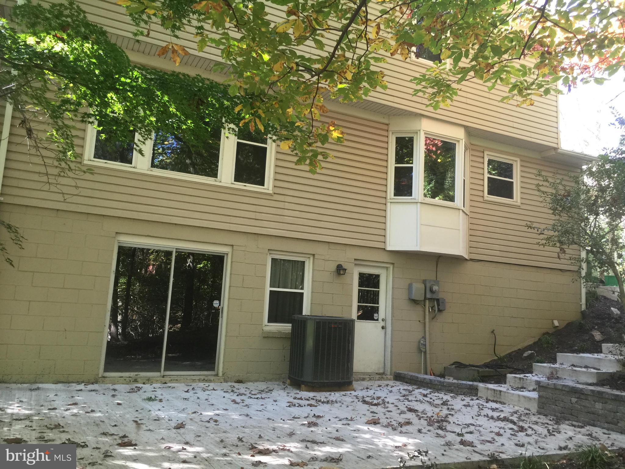 LAKE RIDGE - Residential Lease