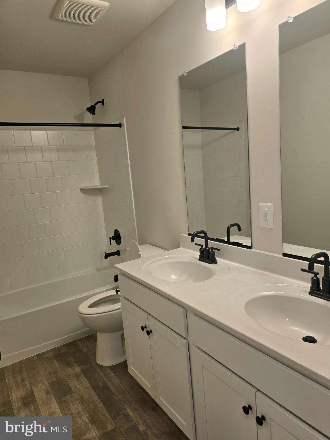 DILLON FARM - Residential Lease