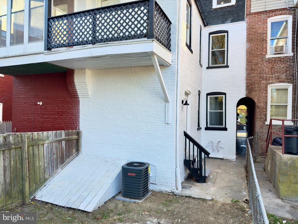 LANCASTER - Residential