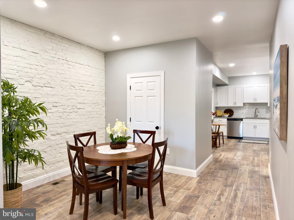 LANCASTER - Residential