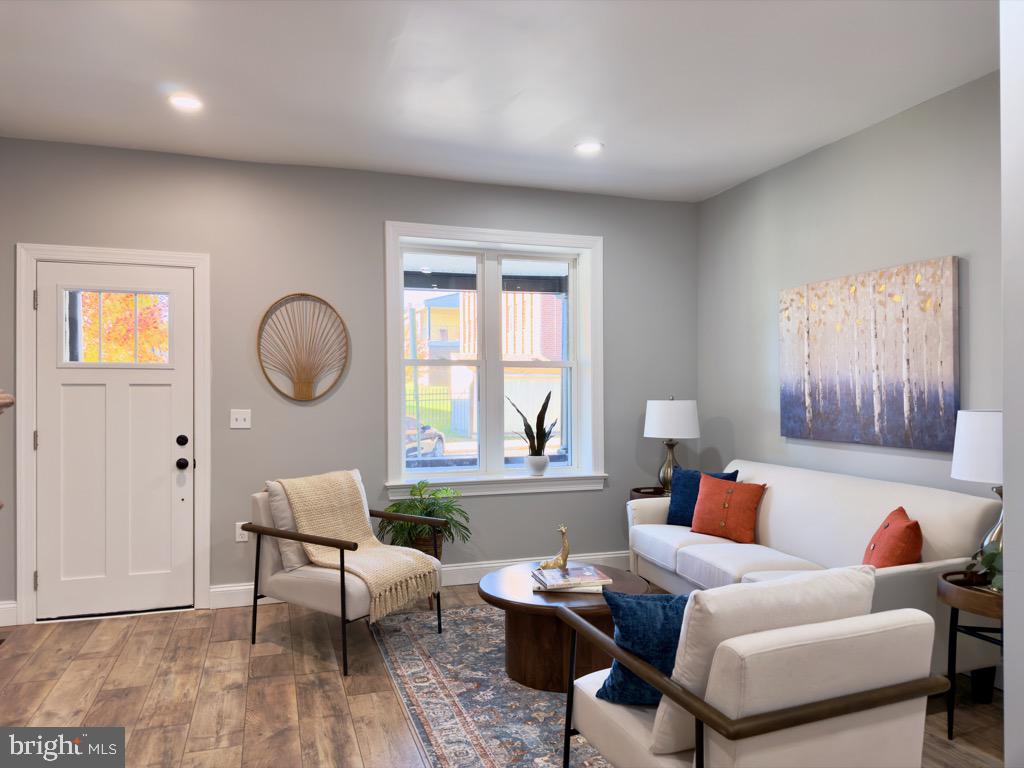 LANCASTER - Residential