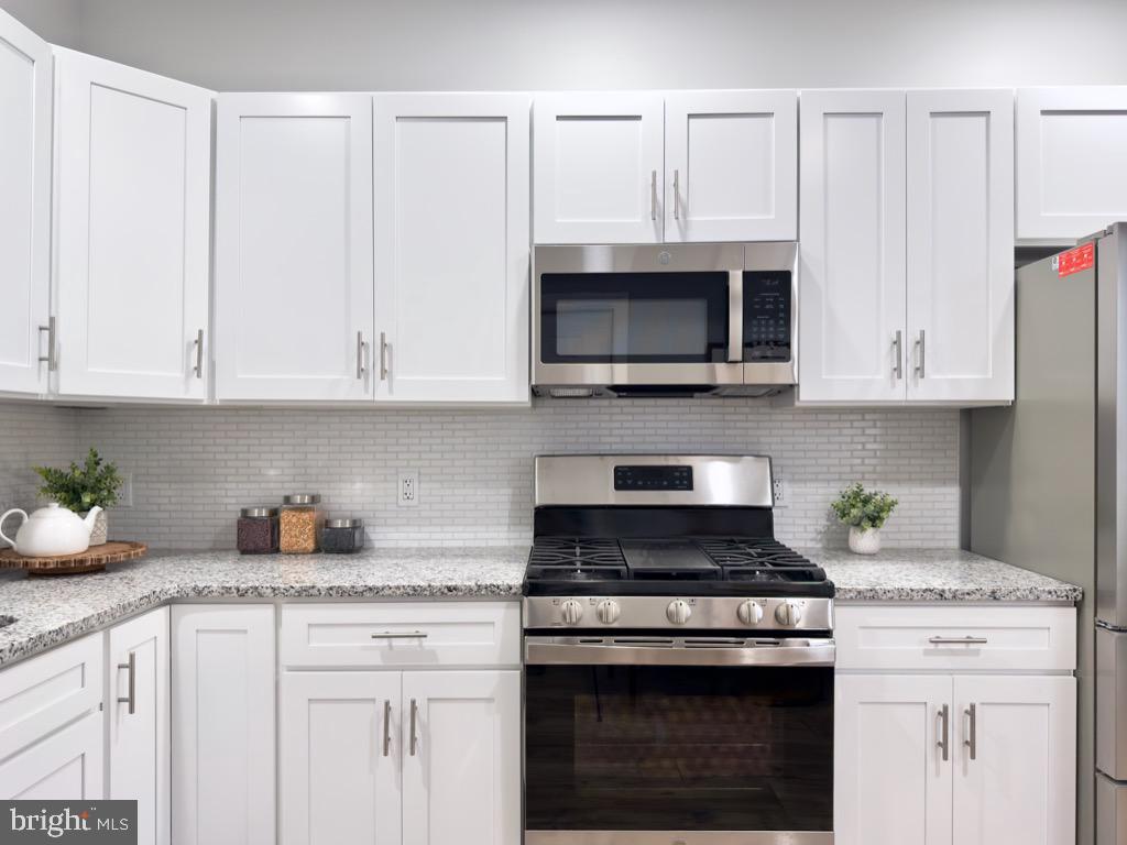 LANCASTER - Residential