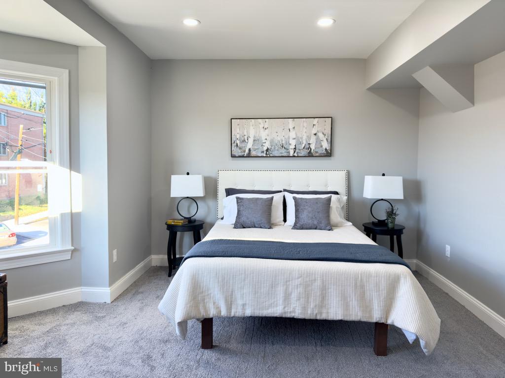 LANCASTER - Residential