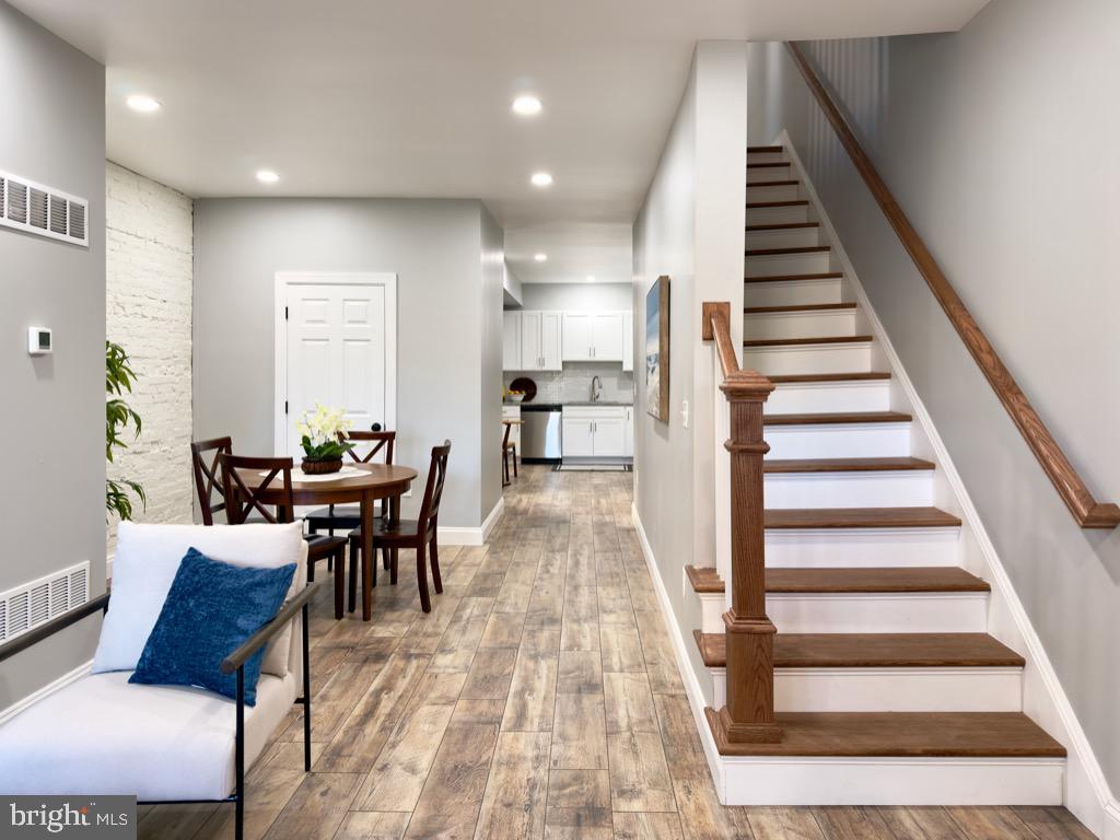 LANCASTER - Residential