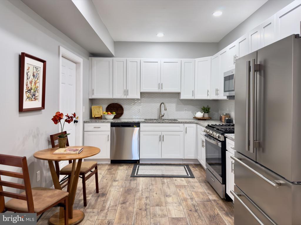 LANCASTER - Residential