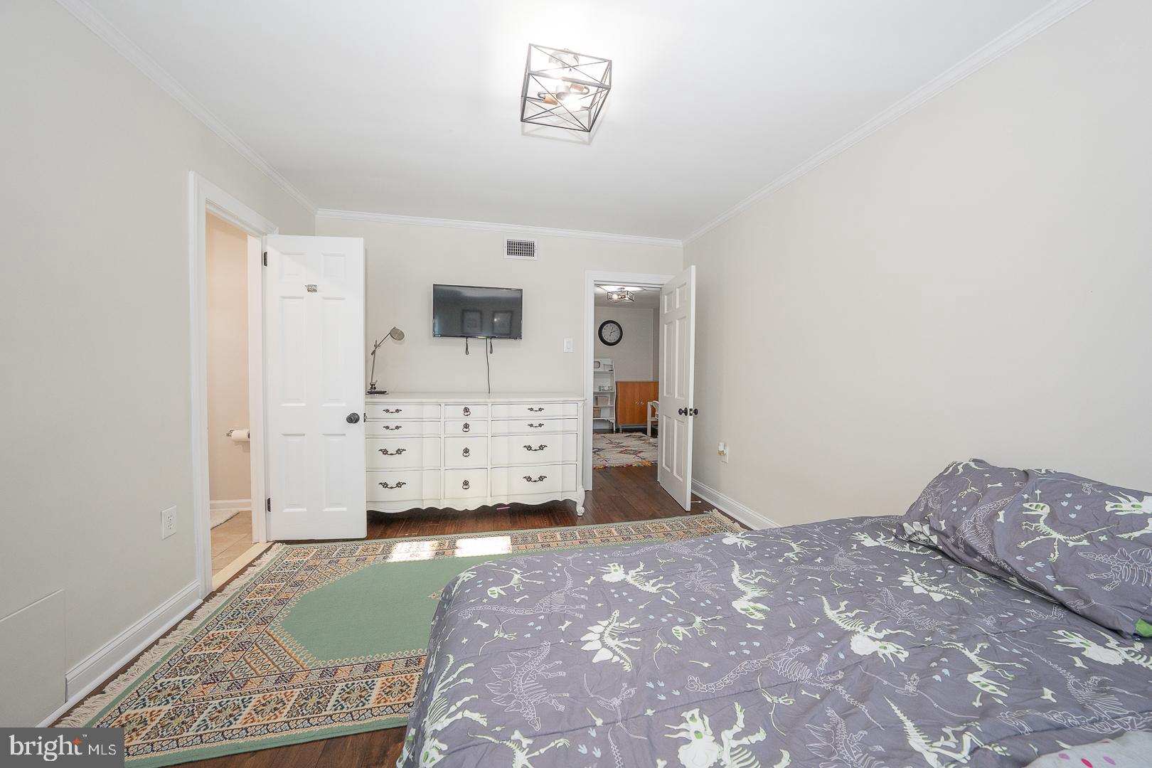 MERWOOD PARK - Residential Lease