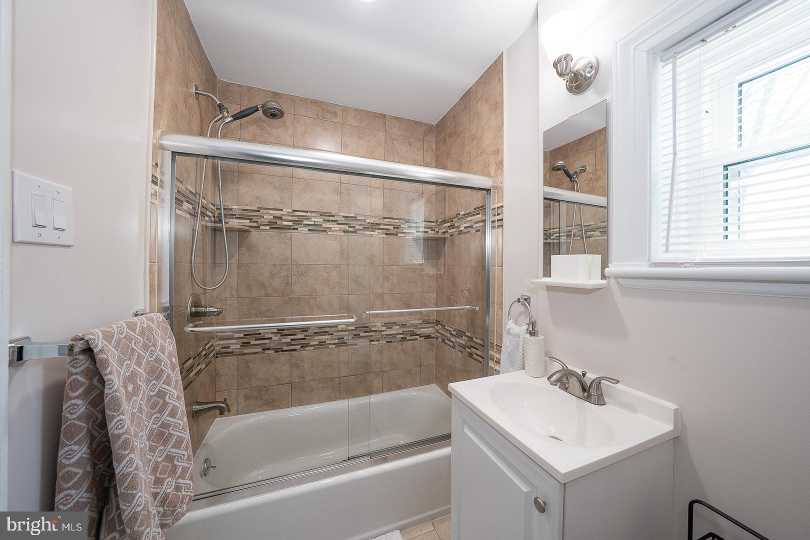 MERWOOD PARK - Residential Lease