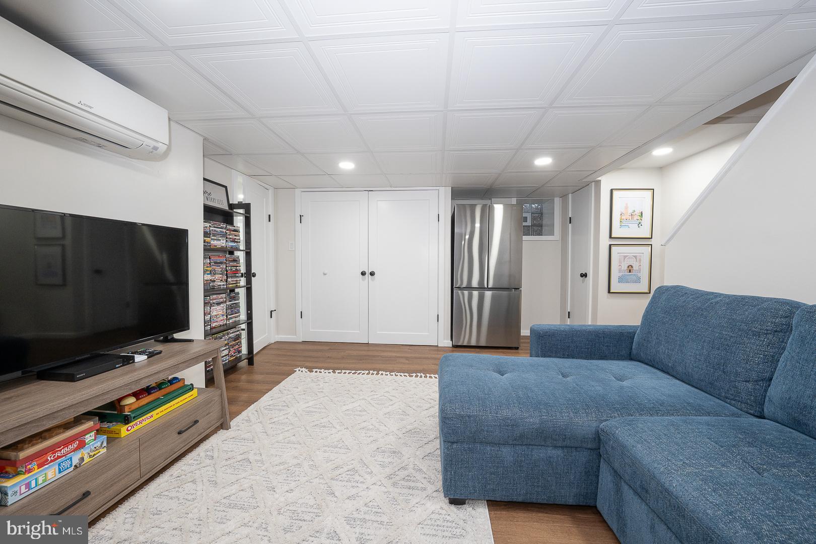 MERWOOD PARK - Residential Lease