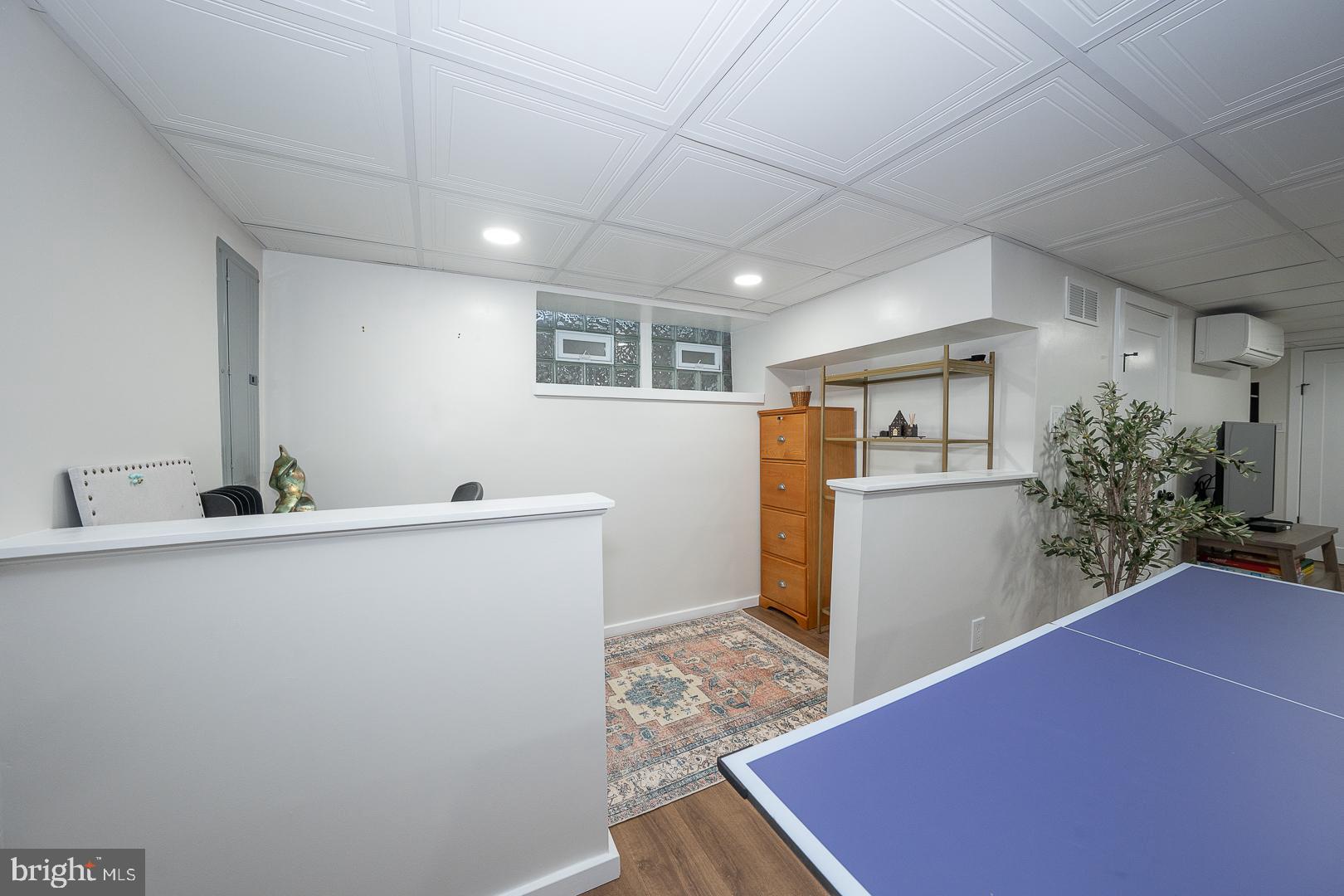 MERWOOD PARK - Residential Lease