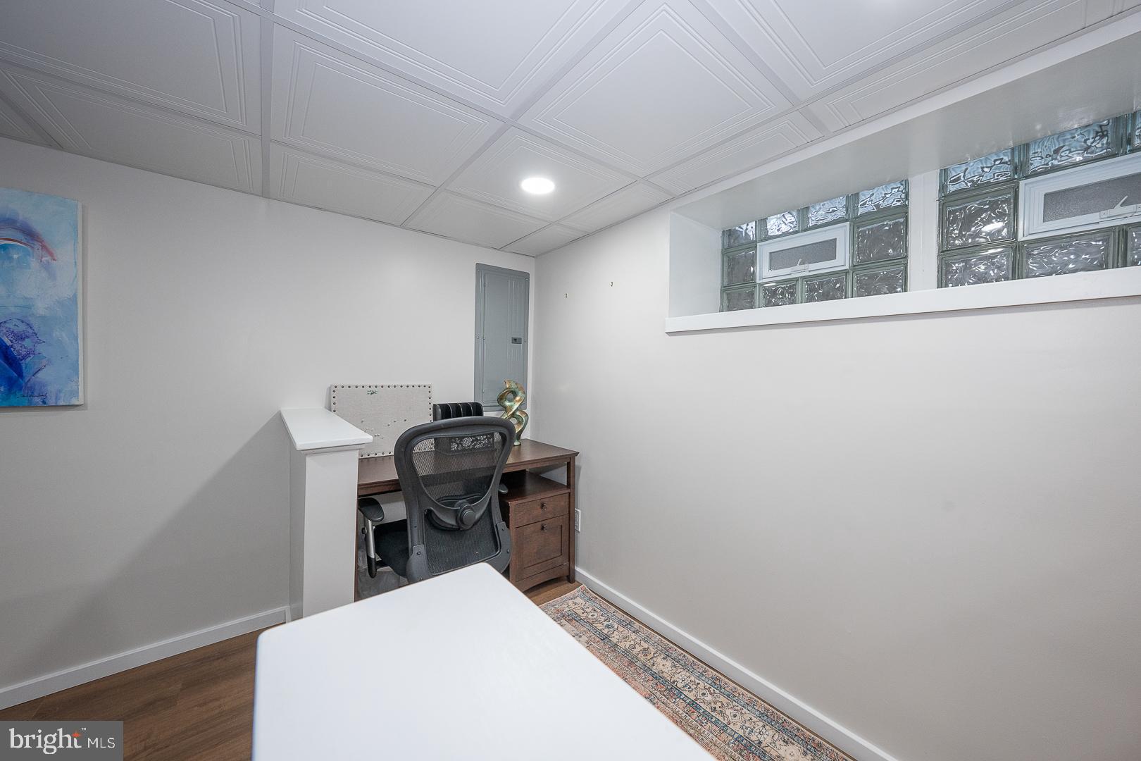 MERWOOD PARK - Residential Lease