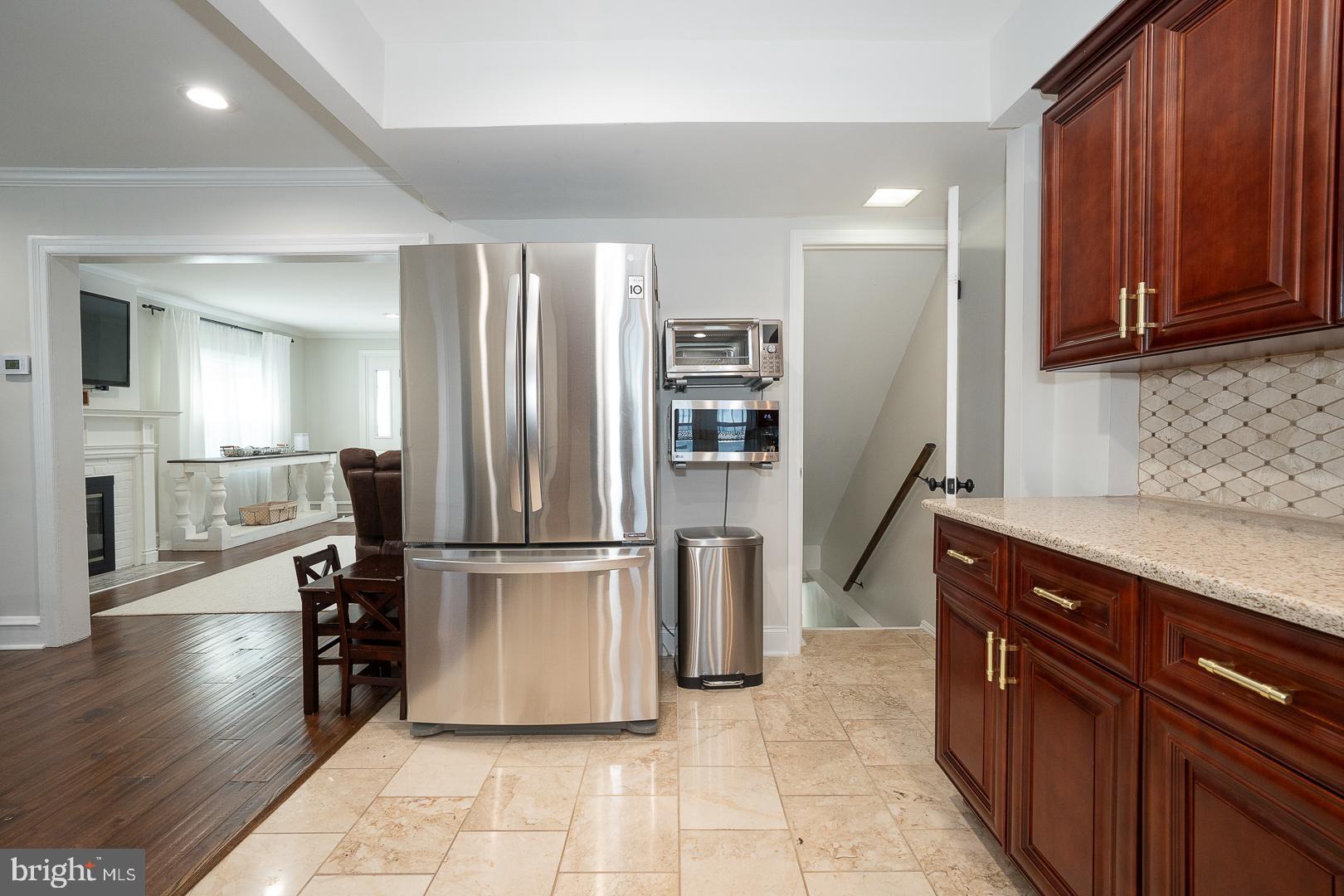 MERWOOD PARK - Residential Lease