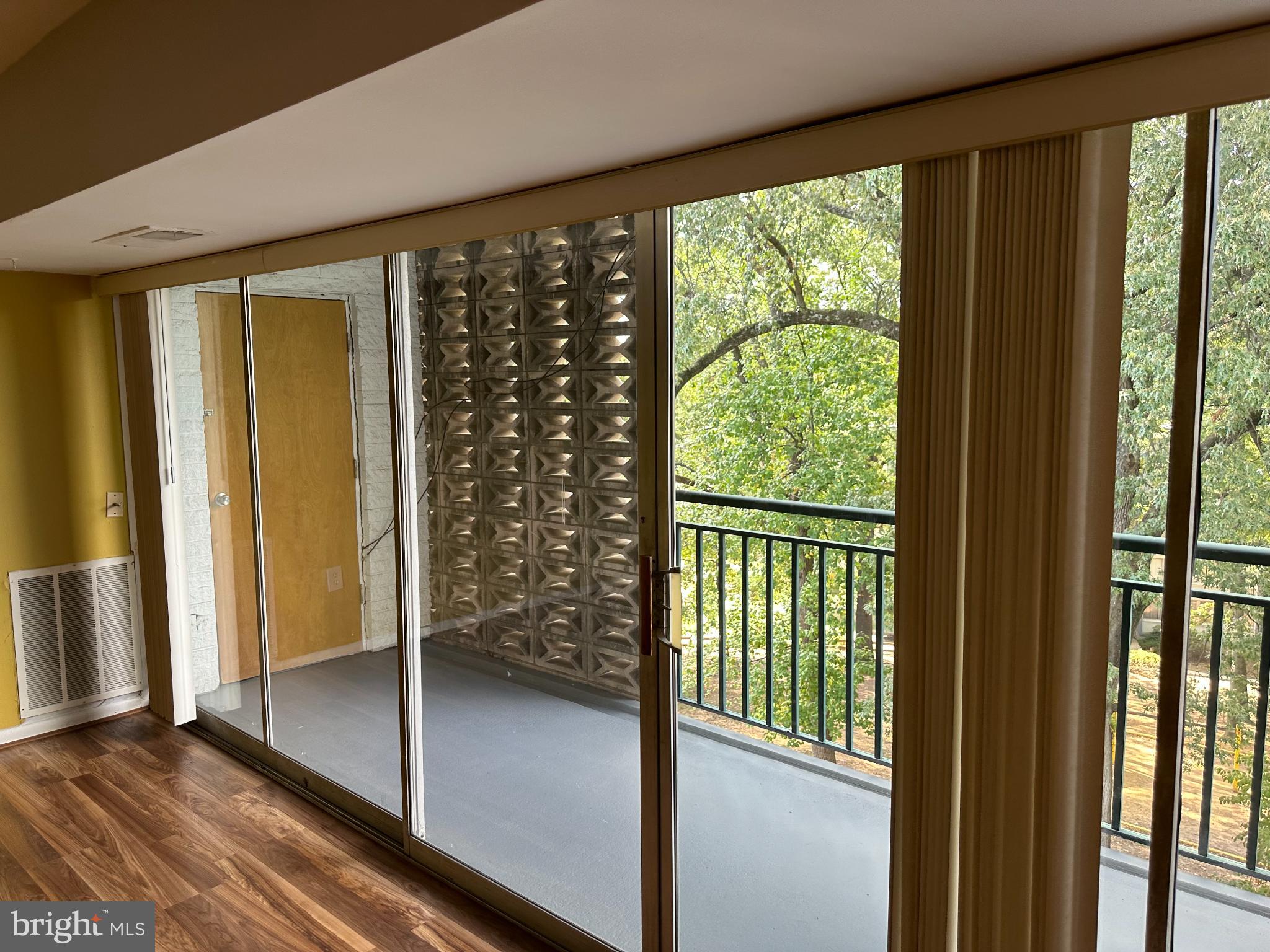 PRESIDENTIAL PARK - Residential