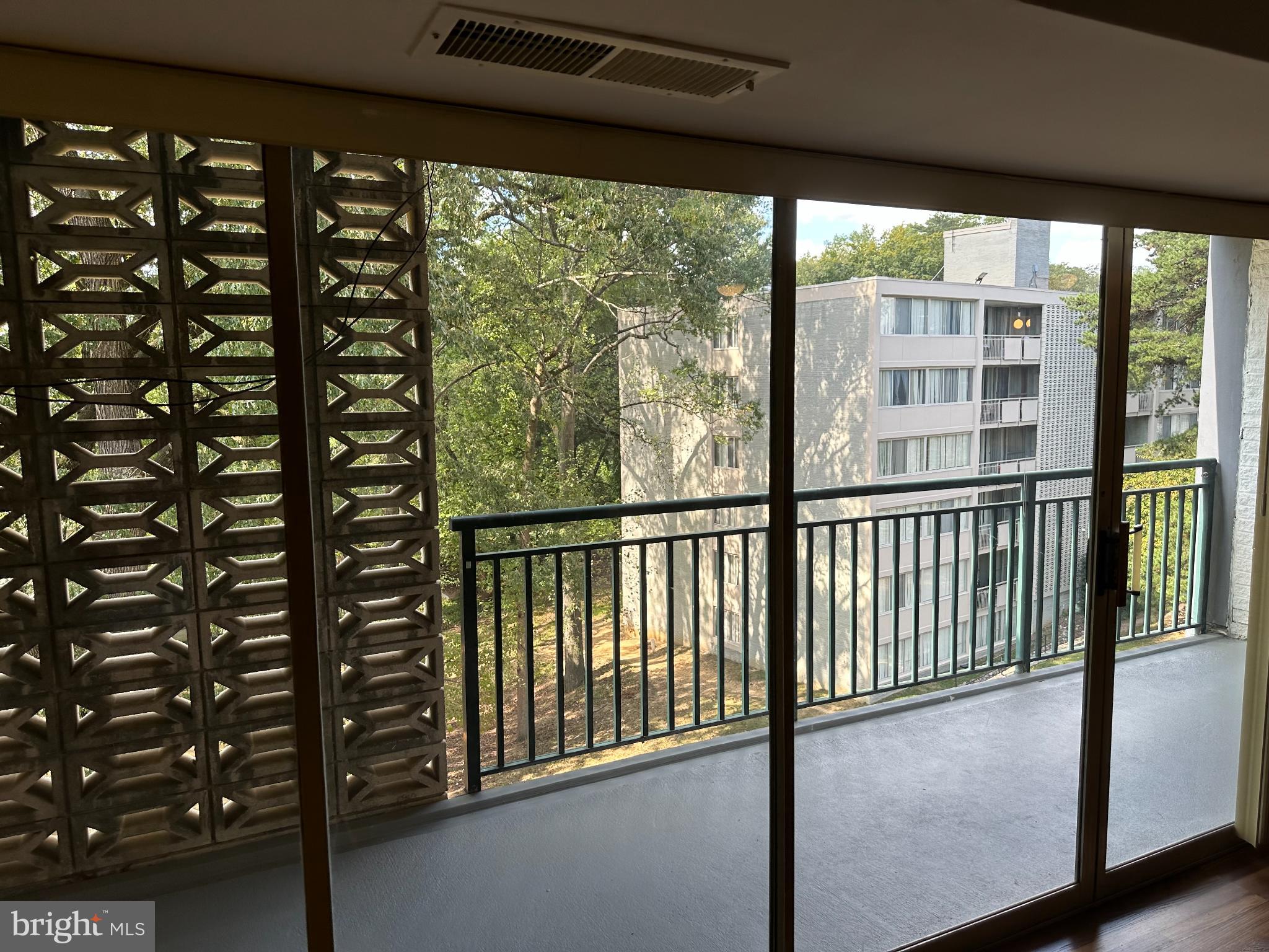 PRESIDENTIAL PARK - Residential