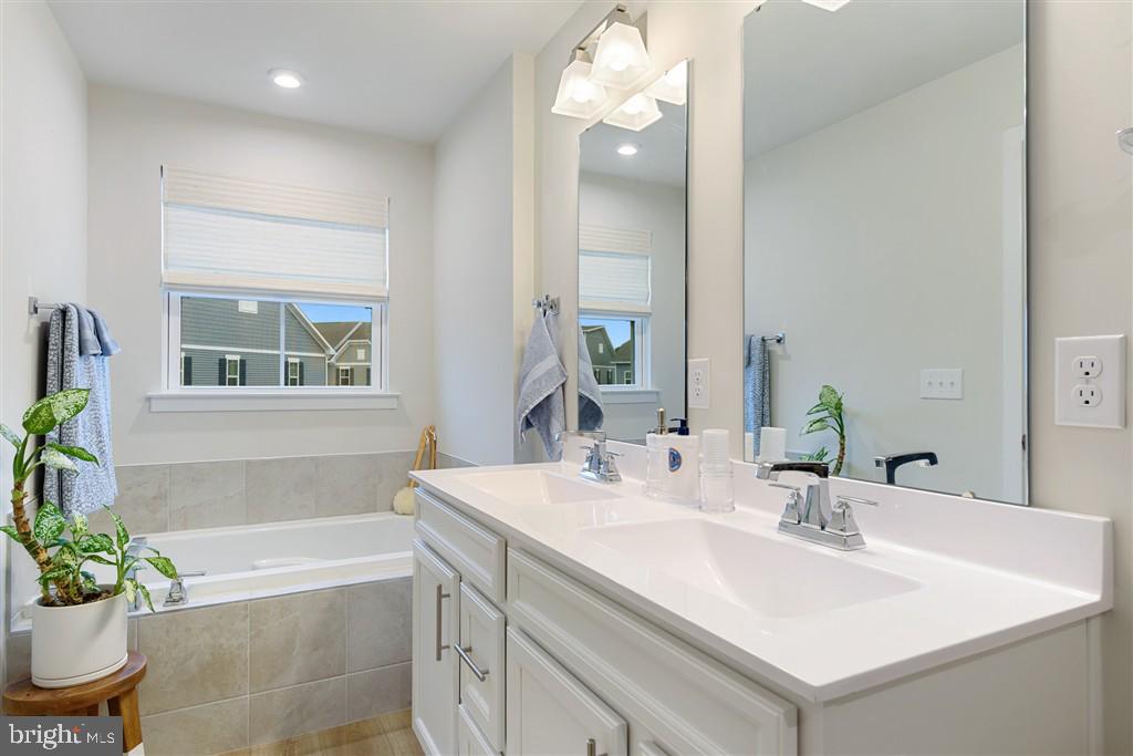 THE LANDINGS - Residential