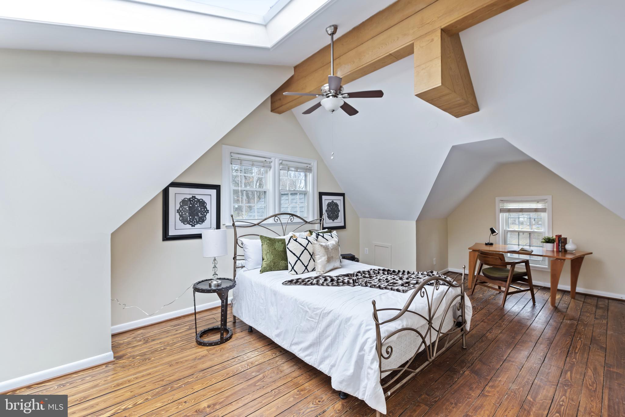 MEADOWOOD - Residential