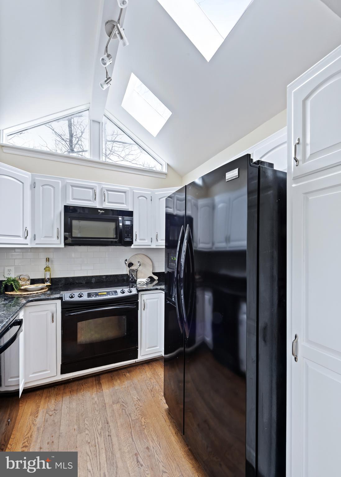 MEADOWOOD - Residential