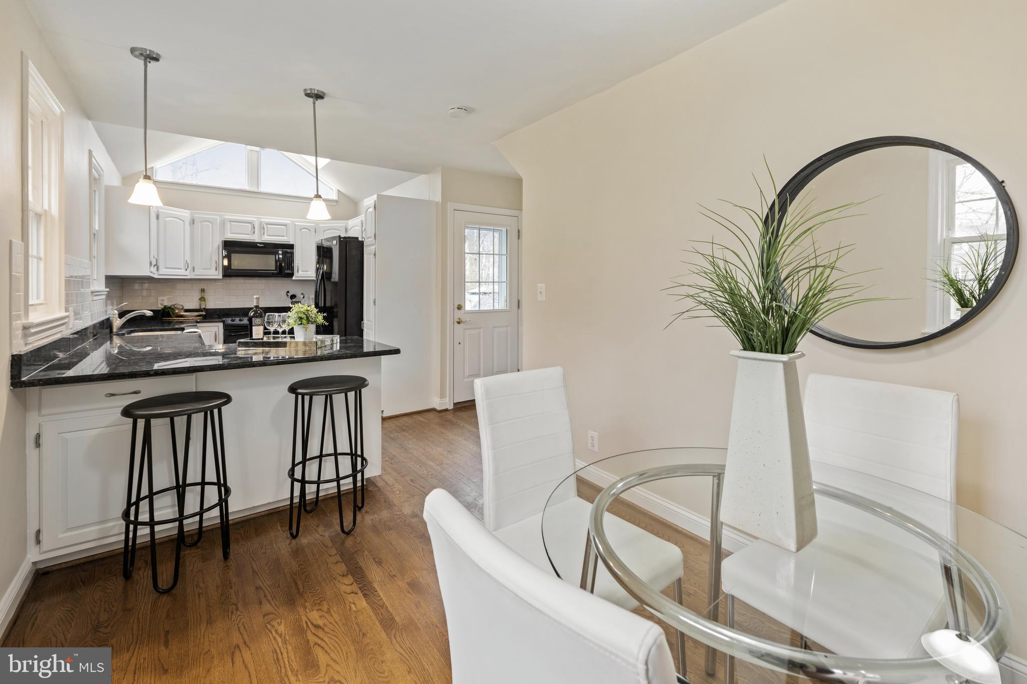 MEADOWOOD - Residential