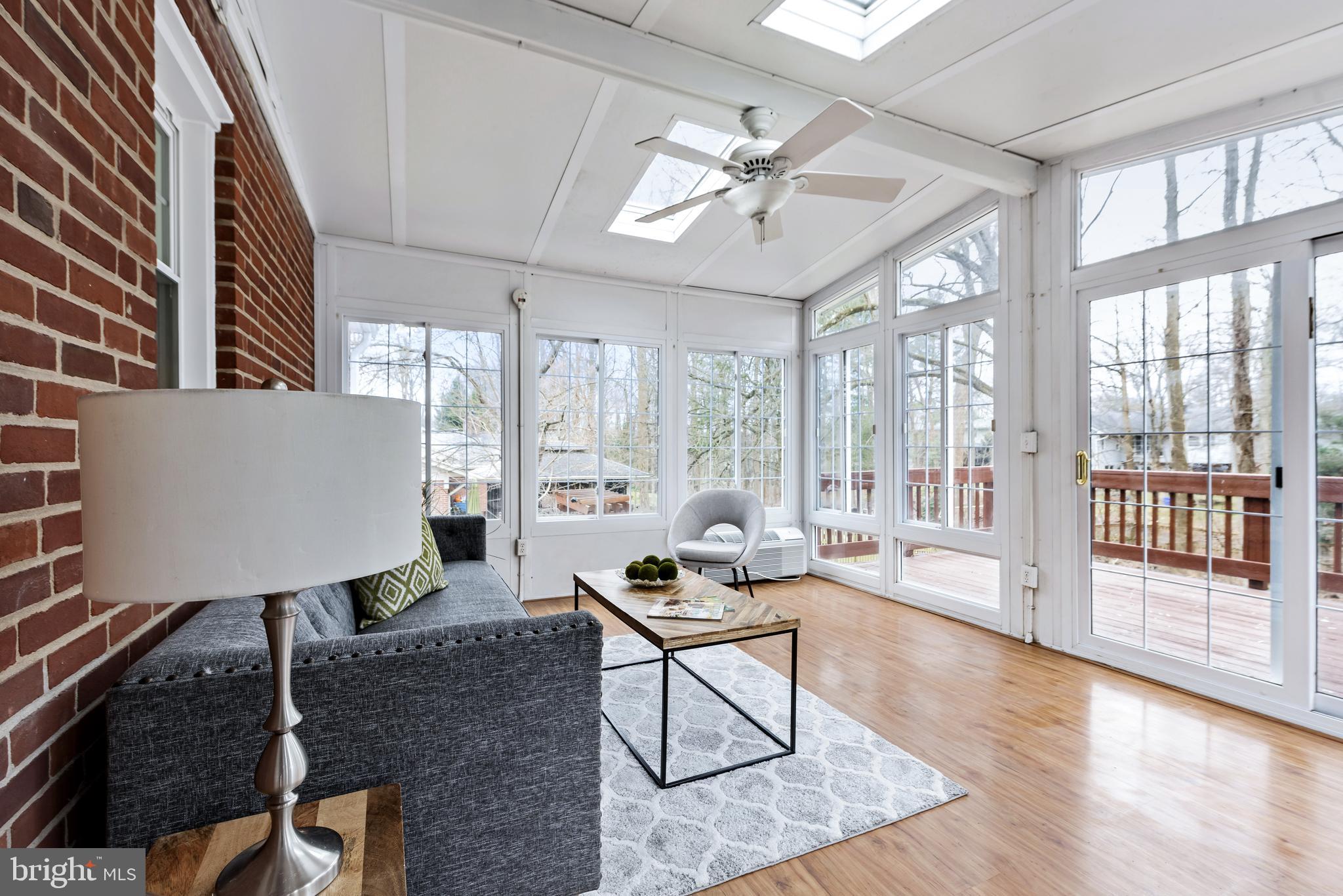 MEADOWOOD - Residential