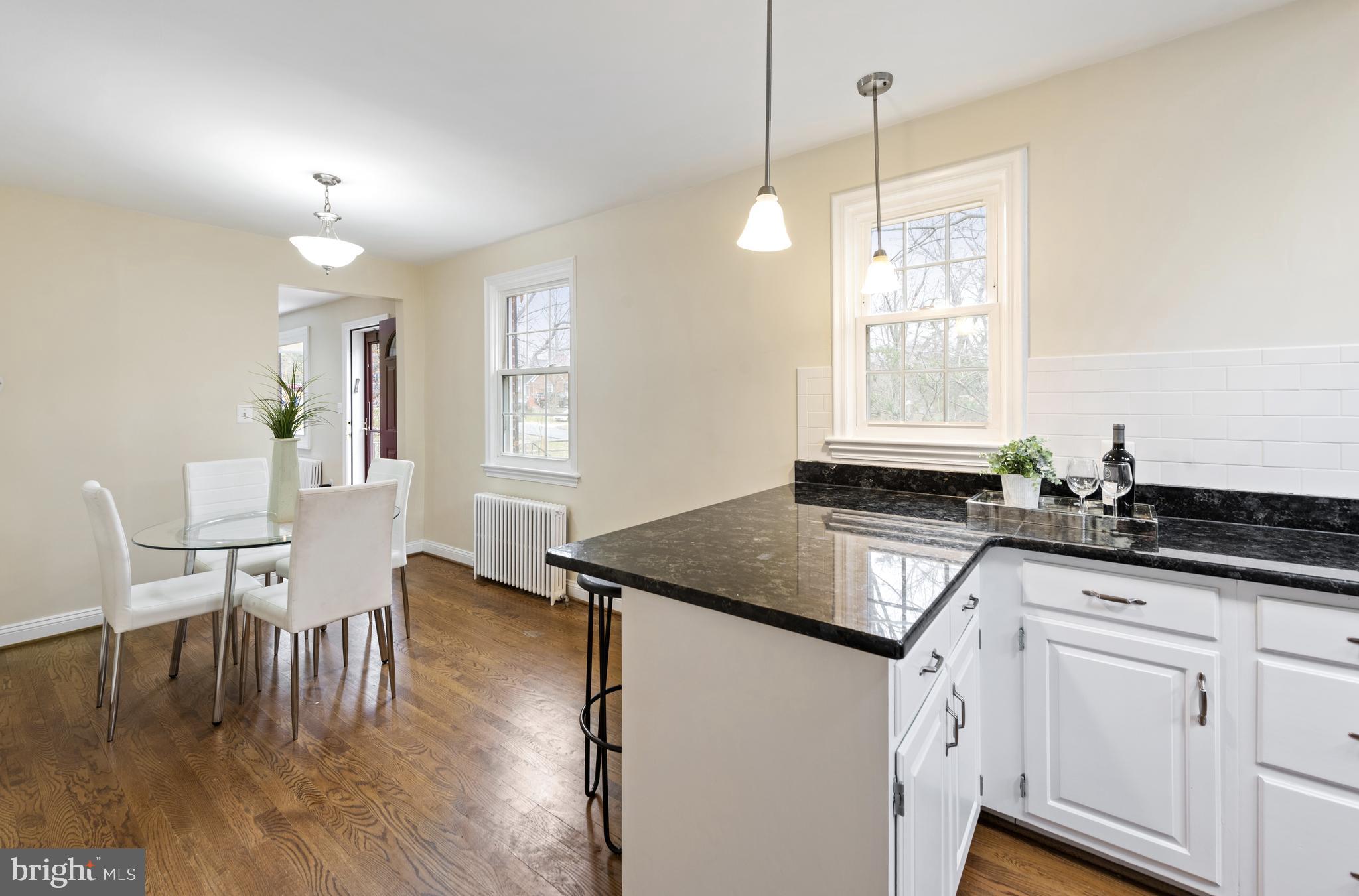 MEADOWOOD - Residential