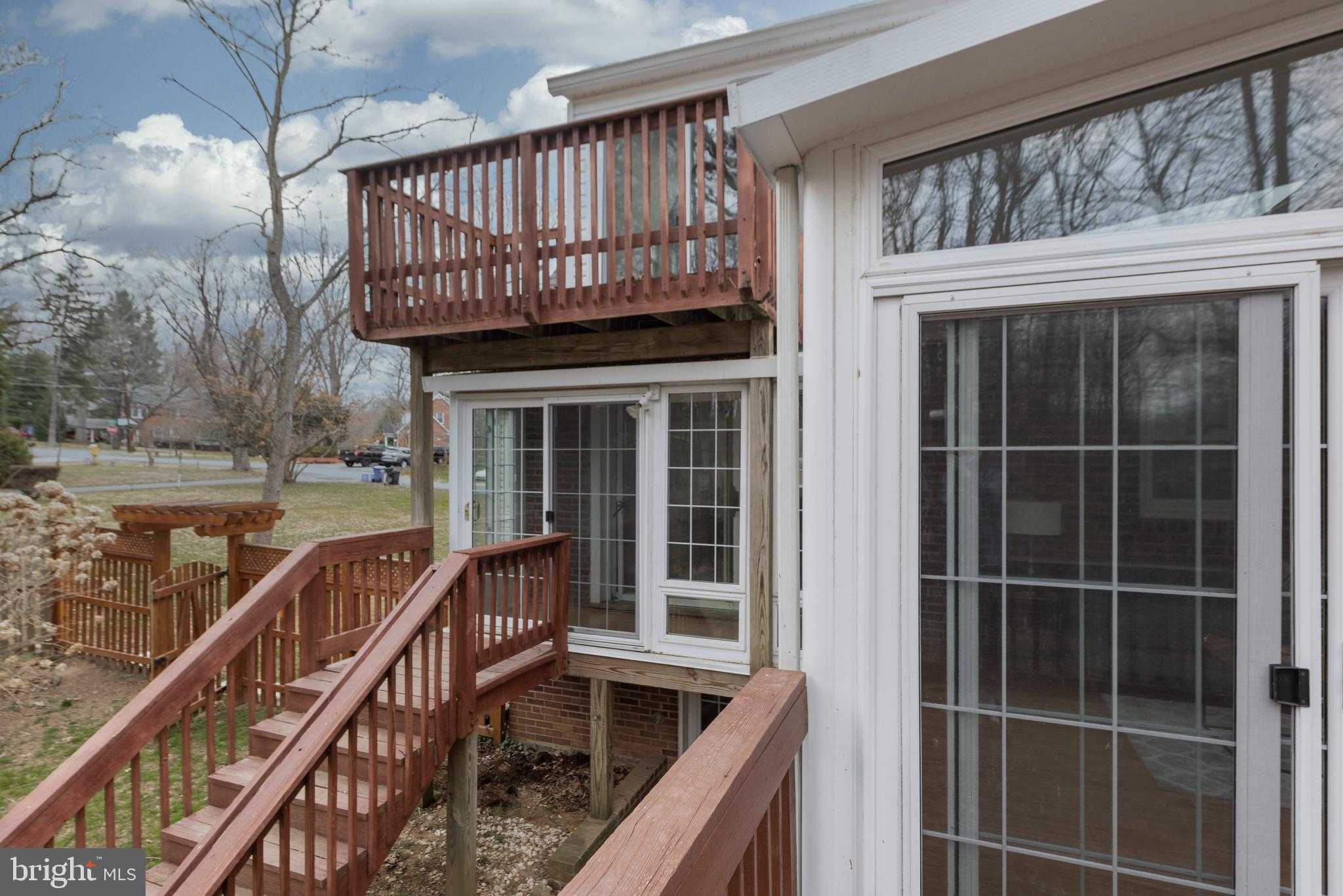 MEADOWOOD - Residential