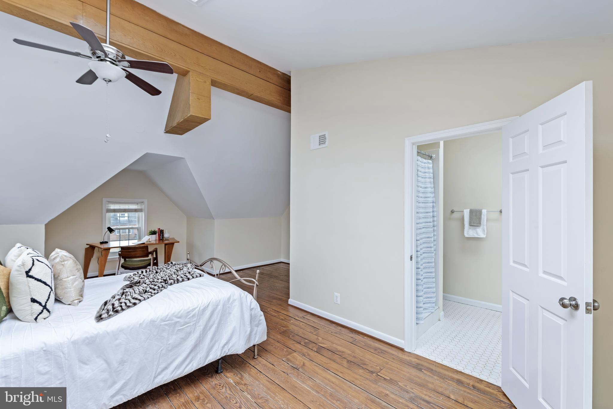 MEADOWOOD - Residential