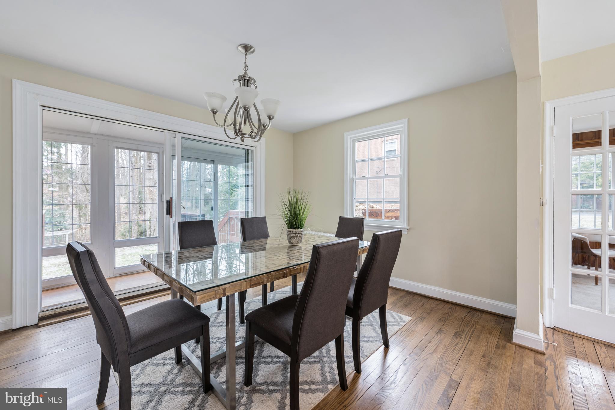 MEADOWOOD - Residential