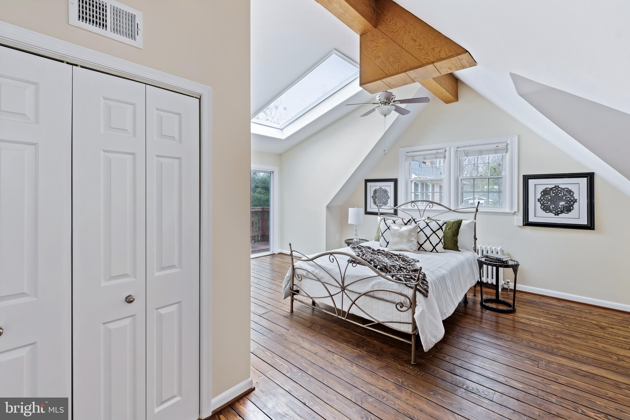 MEADOWOOD - Residential