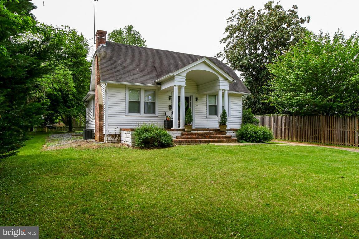 WARDOUR - Residential