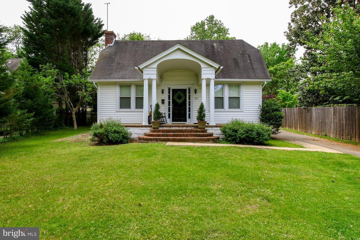 WARDOUR - Residential