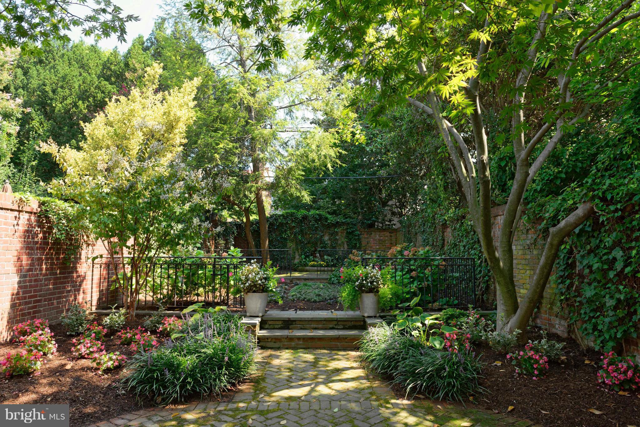 OLD TOWN - Residential