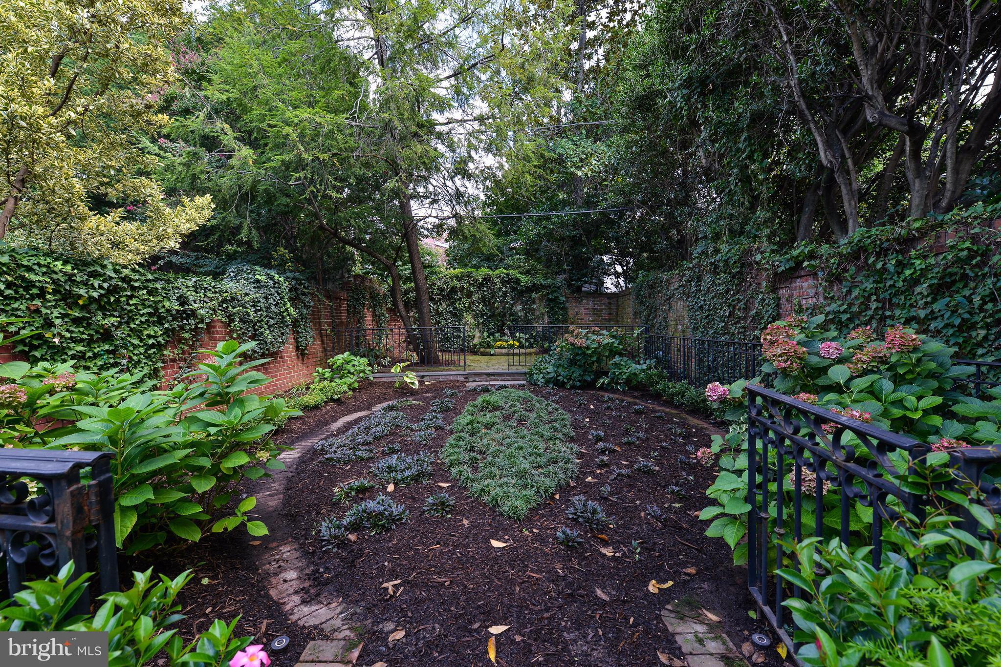 OLD TOWN - Residential