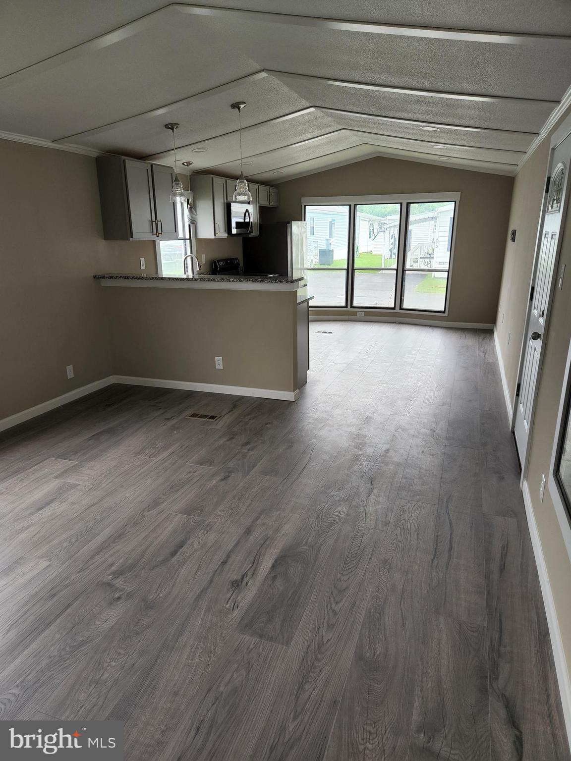 BRIARWOOD ESTATES - Residential