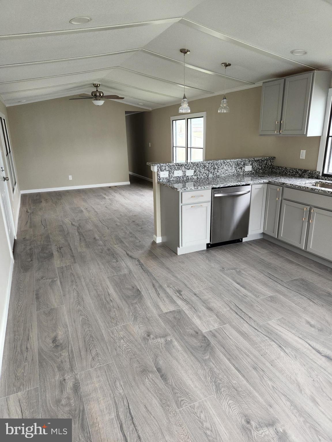 BRIARWOOD ESTATES - Residential