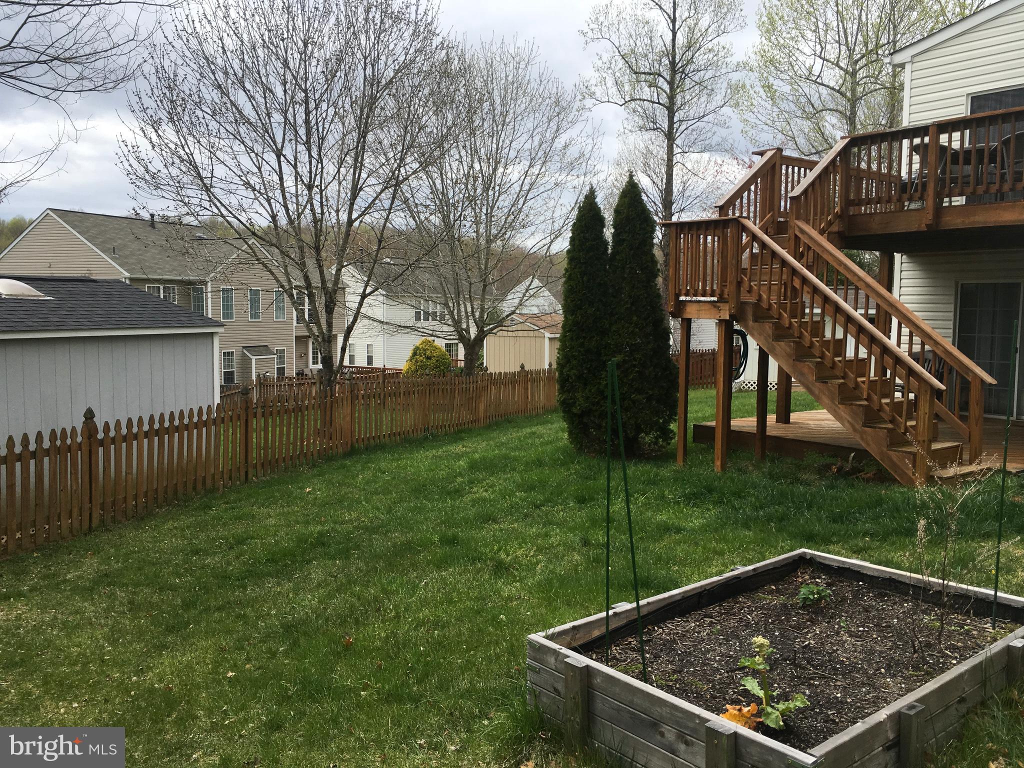 WINDING CREEK ESTATES - Residential Lease