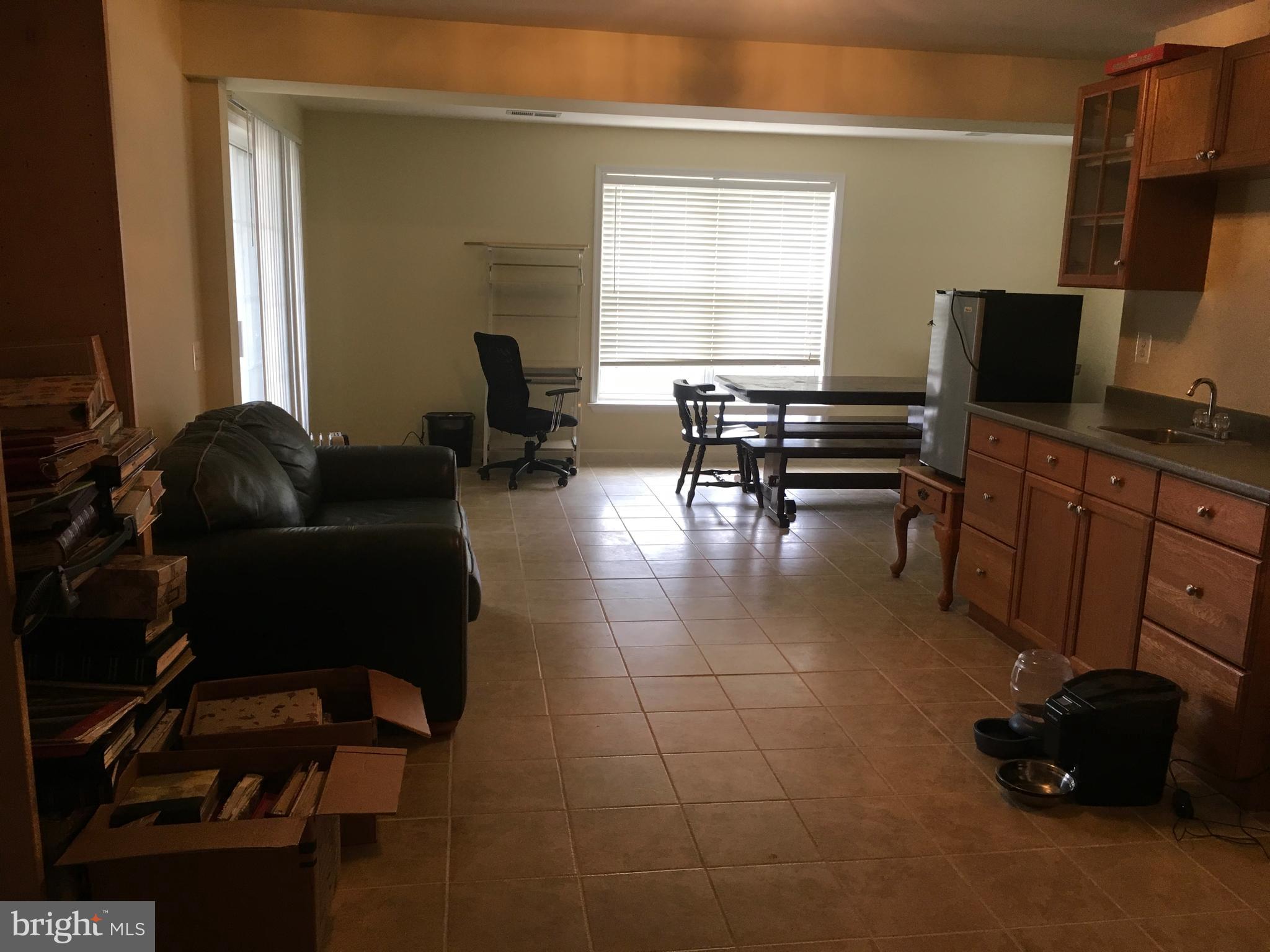 WINDING CREEK ESTATES - Residential Lease