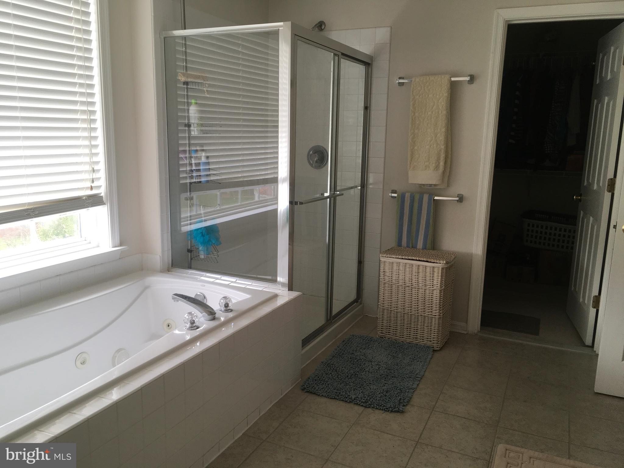 WINDING CREEK ESTATES - Residential Lease