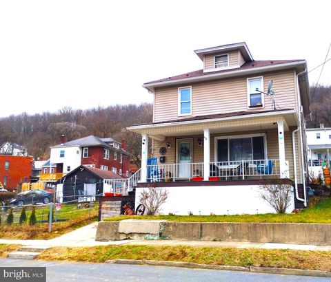 Apartment For Sale - 614 Lincoln Street<br/> CUMBERLAND, MD 21502