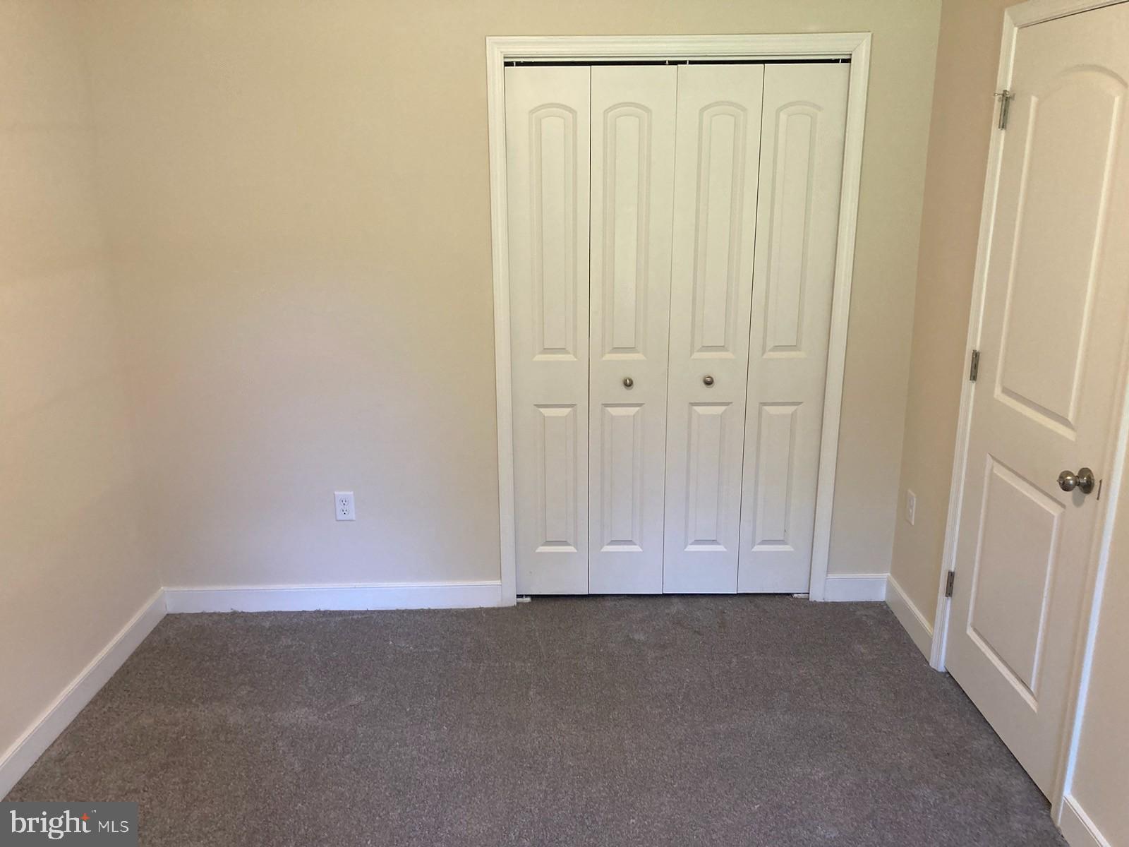 WESTMORELAND SHORES - Residential Lease