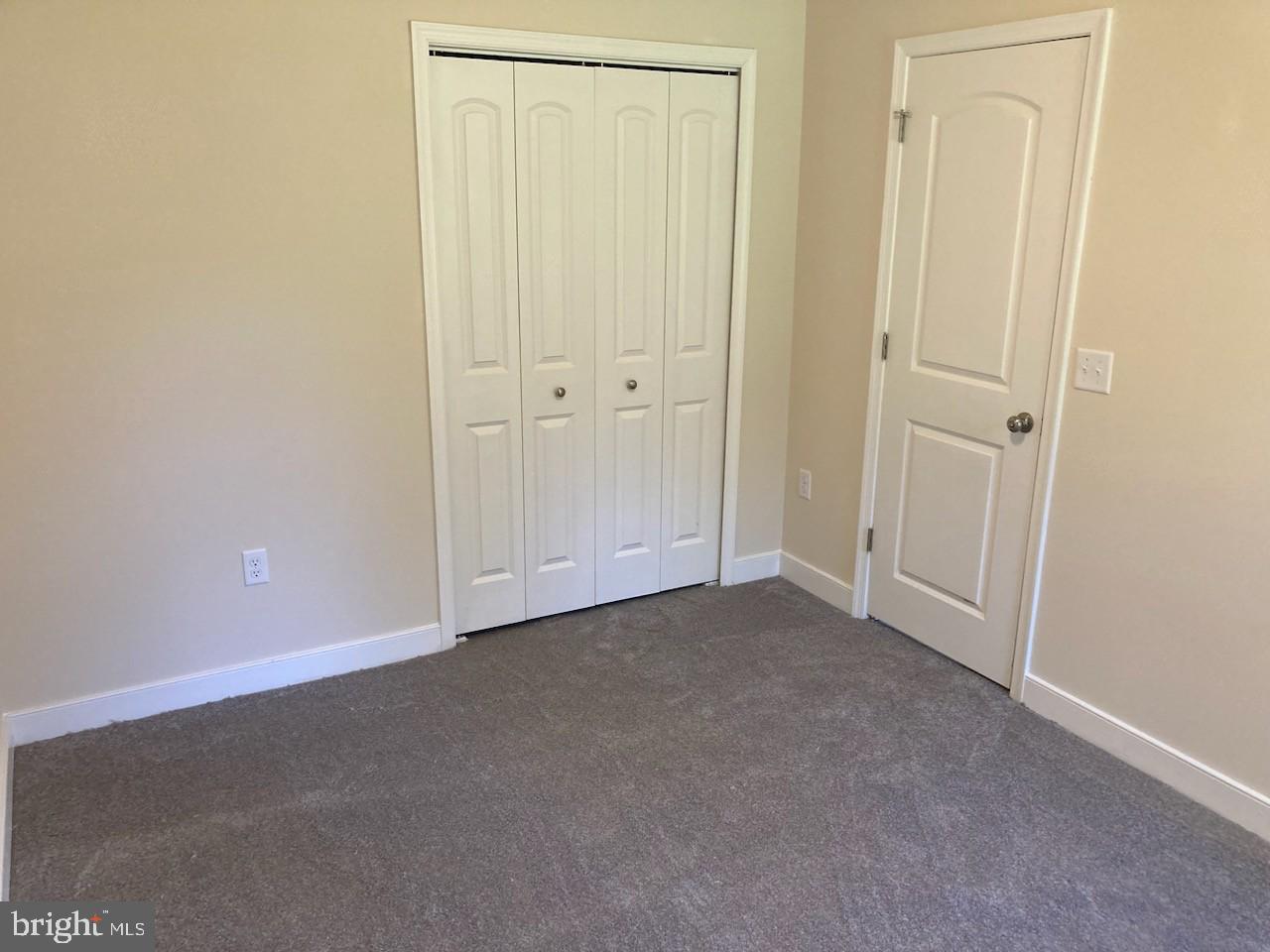 WESTMORELAND SHORES - Residential Lease