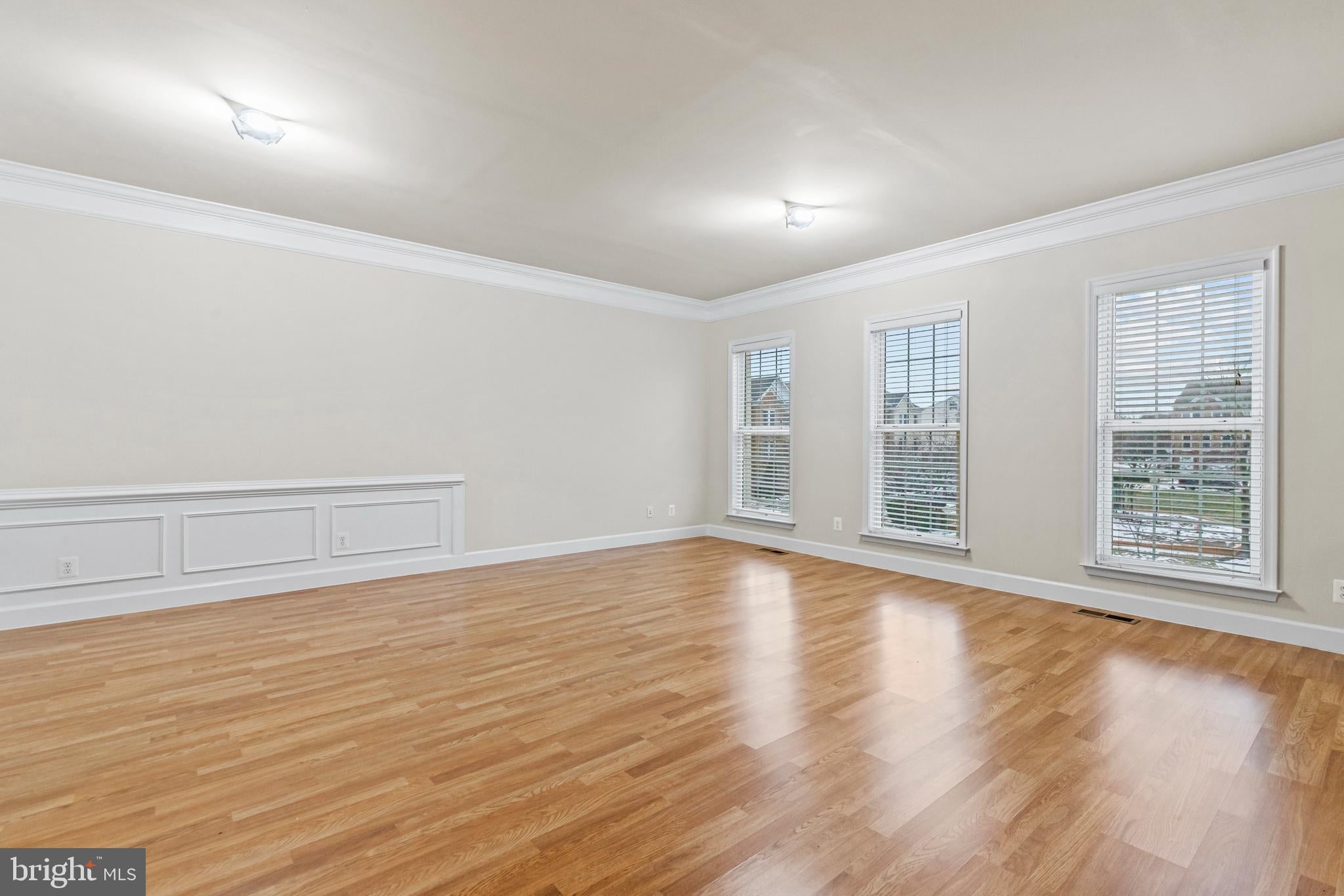139 PETUNIA TERRACE SE