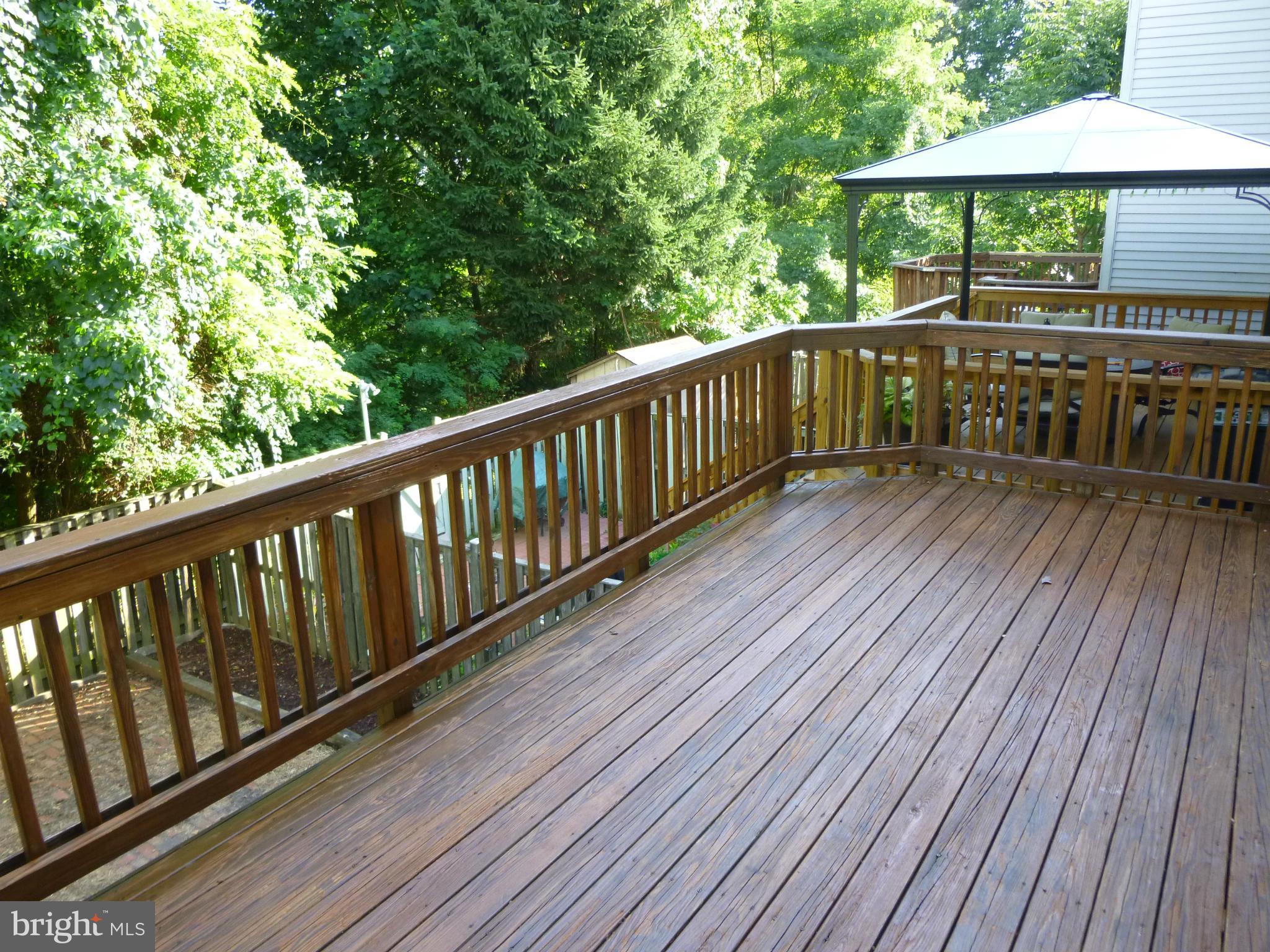 POHICK VILLAGE - Residential