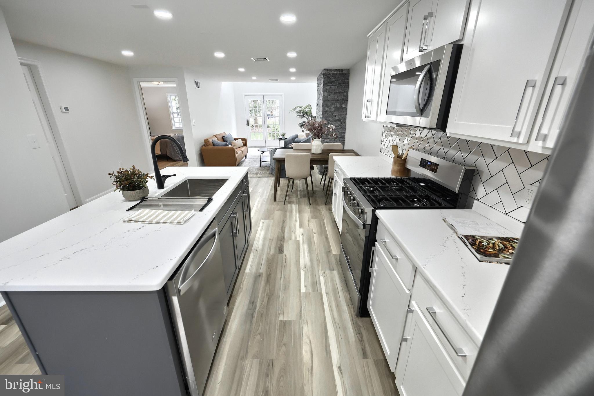 CHAMBERS CROSSING - Residential