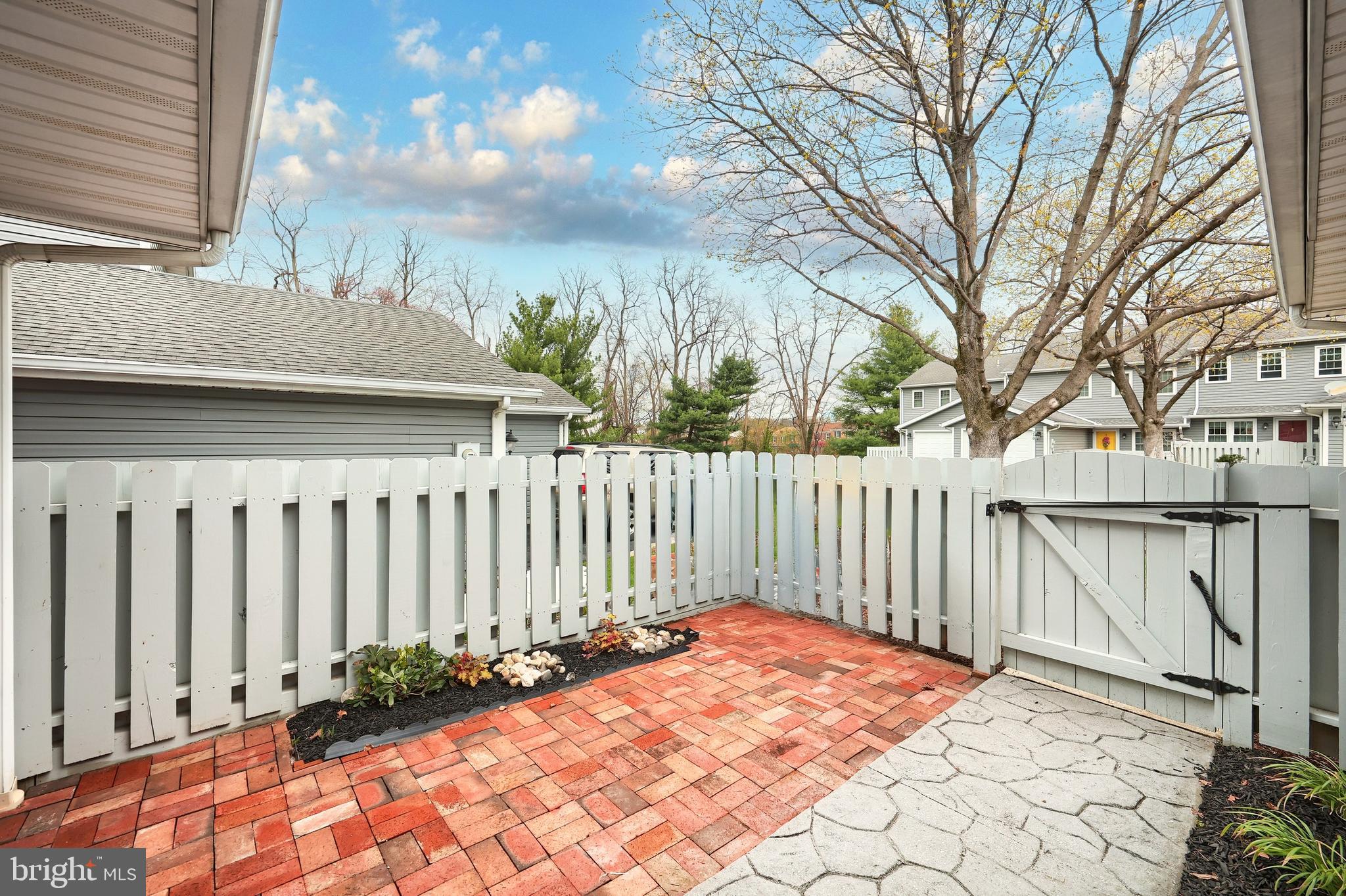 CHAMBERS CROSSING - Residential