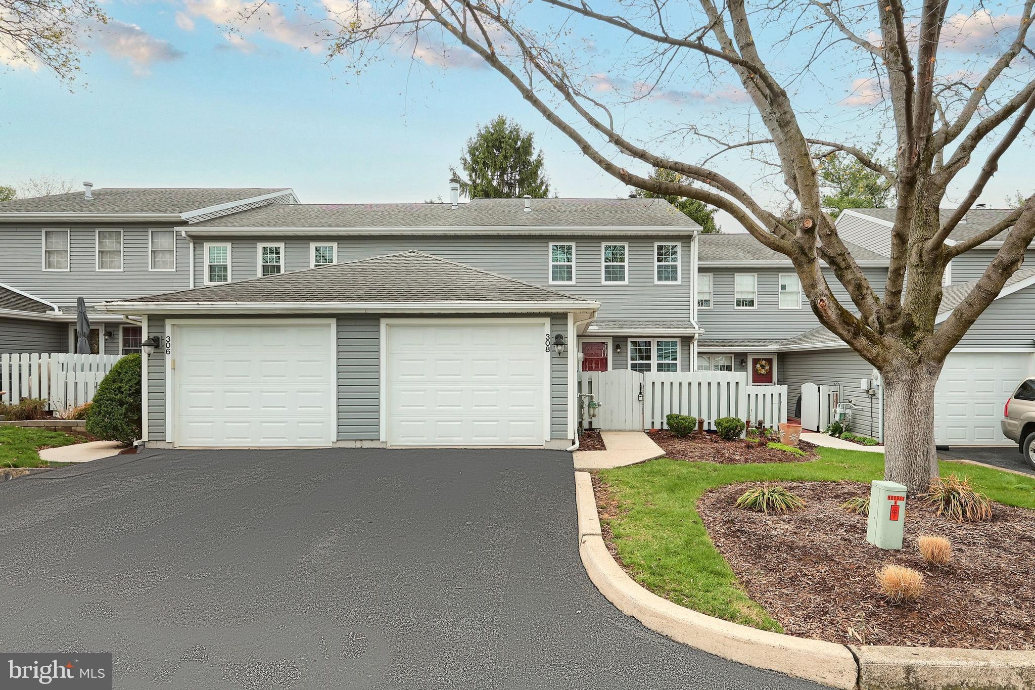 CHAMBERS CROSSING - Residential