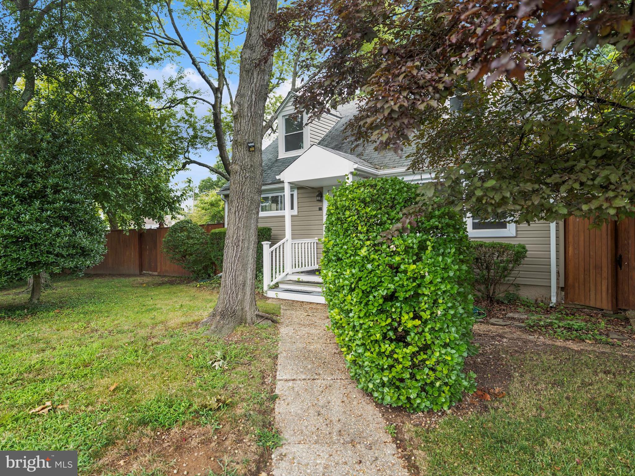 109 LOUISE TERRACE