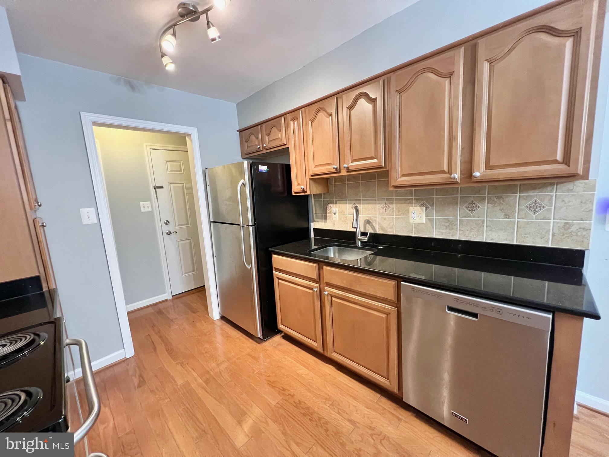 REGENCY AT BAILEYS - Residential