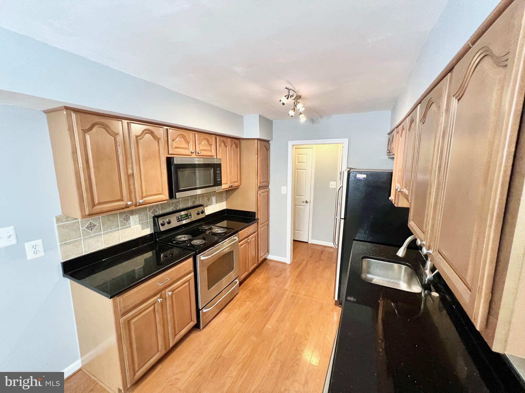 REGENCY AT BAILEYS - Residential