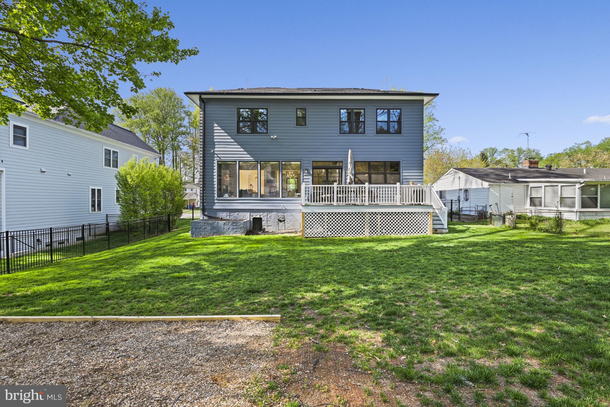 VIENNA WOODS - Residential